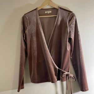 Great Condition Madewell wrapped blouse
